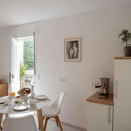 Ferienwohnung Burgblick Coraidelstein Klotten Exterior photo