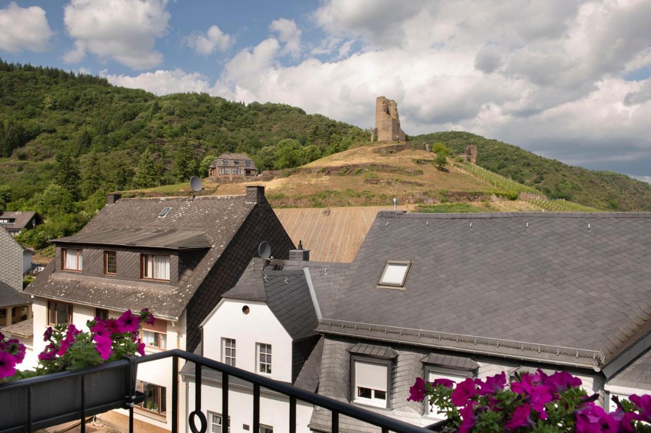 Apartment Burgblick Coraidelstein Klotten